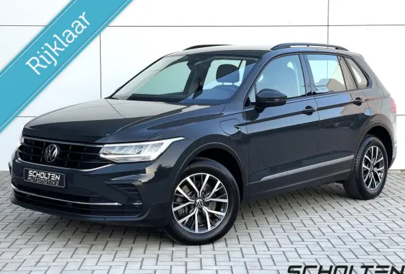 1.4 TSI eHybrid Life PHEV 245PK Trekhaak Camera ACC Carplay Navi
