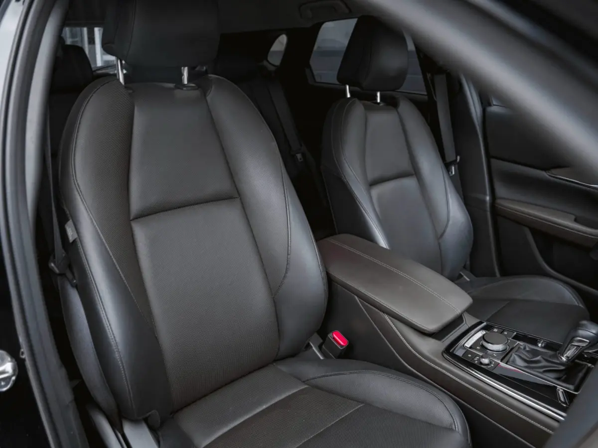 2.0 e-SkyActiv-X M Hybrid Luxury 186 PK | Trekhaak | Ned. auto | dealer onderho