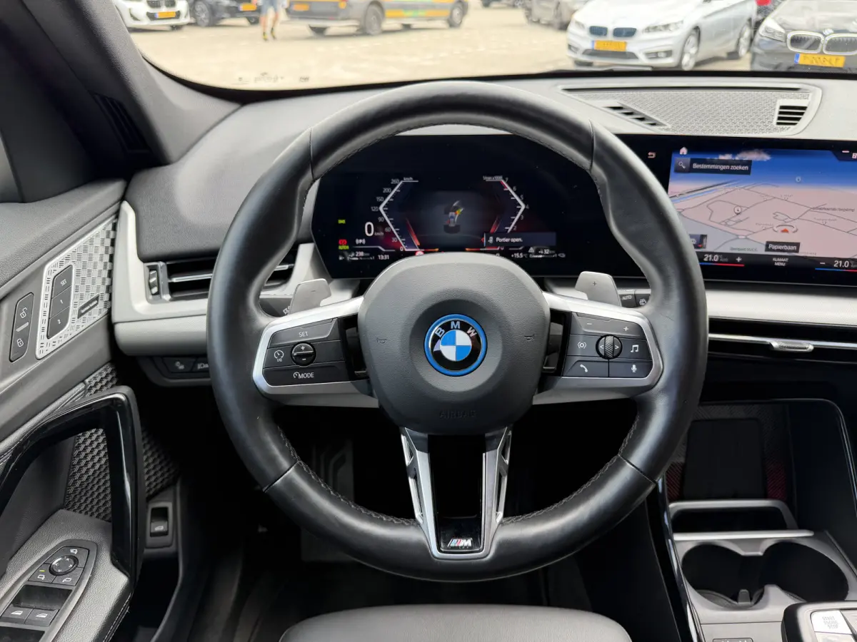 xDrive25e Trekhaak Harman-Kardon Leder Elek Stoelverstoeling LED Carplay DAB Achteruitrijcamera Stuurwielverwarming SOH 100%