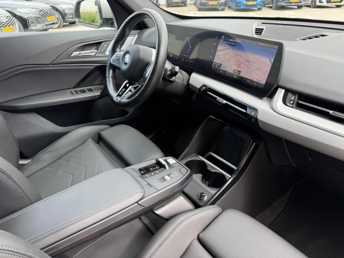 xDrive25e Trekhaak Harman-Kardon Leder Elek Stoelverstoeling LED Carplay DAB Achteruitrijcamera Stuurwielverwarming SOH 100%