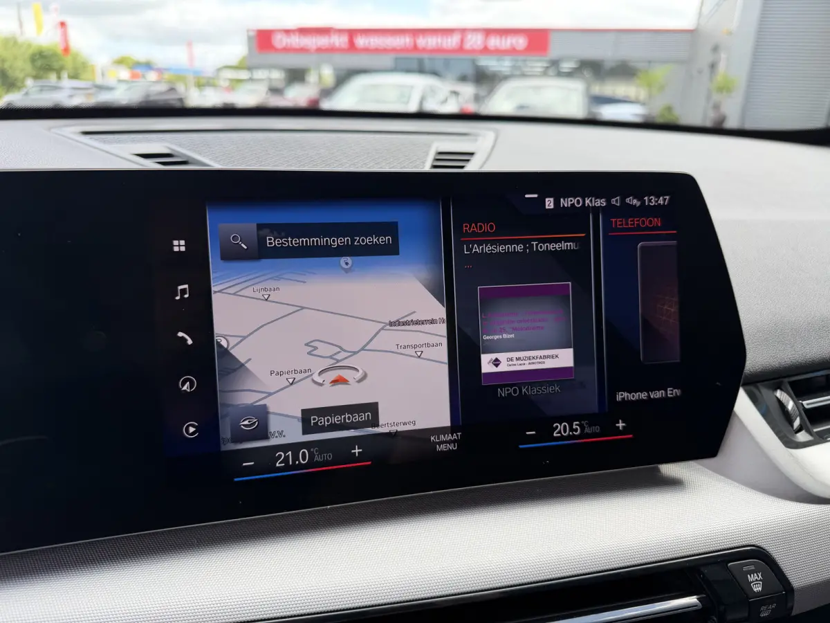 xDrive25e Trekhaak Harman-Kardon Leder Elek Stoelverstoeling LED Carplay DAB Achteruitrijcamera Stuurwielverwarming SOH 100%