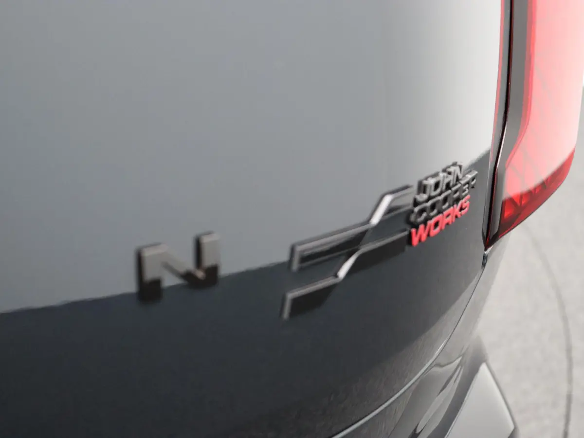 2.0 JCW ALL4 John Cooper Works Trim | Pakket XL