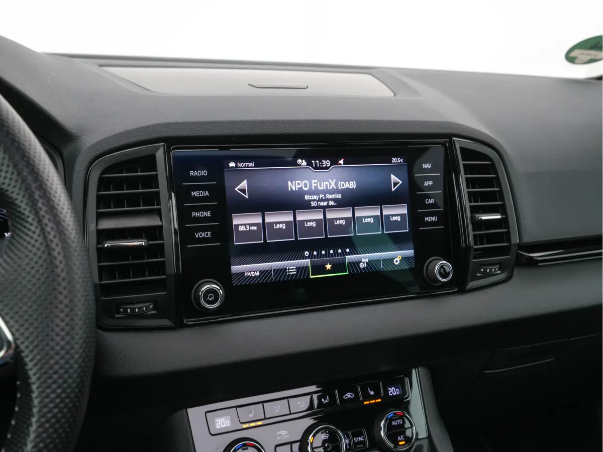 1.5 TSI ACT Sportline Business (INCL-BTW) Aut. *PANO | DIGI-COCKPIT | FULL-LED | ADAPTIVE-CRUISE | HEATED-SPORTSEATS | TOPVIEW |  AMBIENTLIGHT | NAVI-FULLMAP | KEYLESS | DAB+ | TOWBAR | PRIV