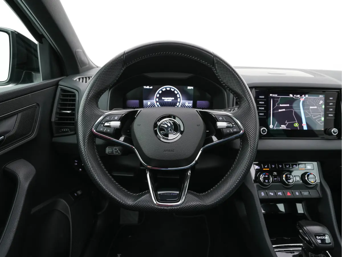 1.5 TSI ACT Sportline Business (INCL-BTW) Aut. *PANO | DIGI-COCKPIT | FULL-LED | ADAPTIVE-CRUISE | HEATED-SPORTSEATS | TOPVIEW |  AMBIENTLIGHT | NAVI-FULLMAP | KEYLESS | DAB+ | TOWBAR | PRIV