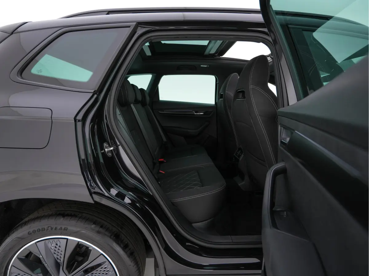 1.5 TSI ACT Sportline Business (INCL-BTW) Aut. *PANO | DIGI-COCKPIT | FULL-LED | ADAPTIVE-CRUISE | HEATED-SPORTSEATS | TOPVIEW |  AMBIENTLIGHT | NAVI-FULLMAP | KEYLESS | DAB+ | TOWBAR | PRIV