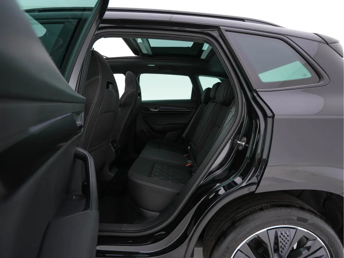 1.5 TSI ACT Sportline Business (INCL-BTW) Aut. *PANO | DIGI-COCKPIT | FULL-LED | ADAPTIVE-CRUISE | HEATED-SPORTSEATS | TOPVIEW |  AMBIENTLIGHT | NAVI-FULLMAP | KEYLESS | DAB+ | TOWBAR | PRIV