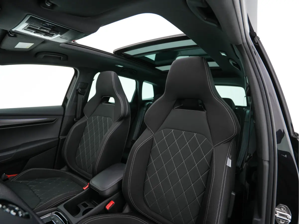 1.5 TSI ACT Sportline Business (INCL-BTW) Aut. *PANO | DIGI-COCKPIT | FULL-LED | ADAPTIVE-CRUISE | HEATED-SPORTSEATS | TOPVIEW |  AMBIENTLIGHT | NAVI-FULLMAP | KEYLESS | DAB+ | TOWBAR | PRIV