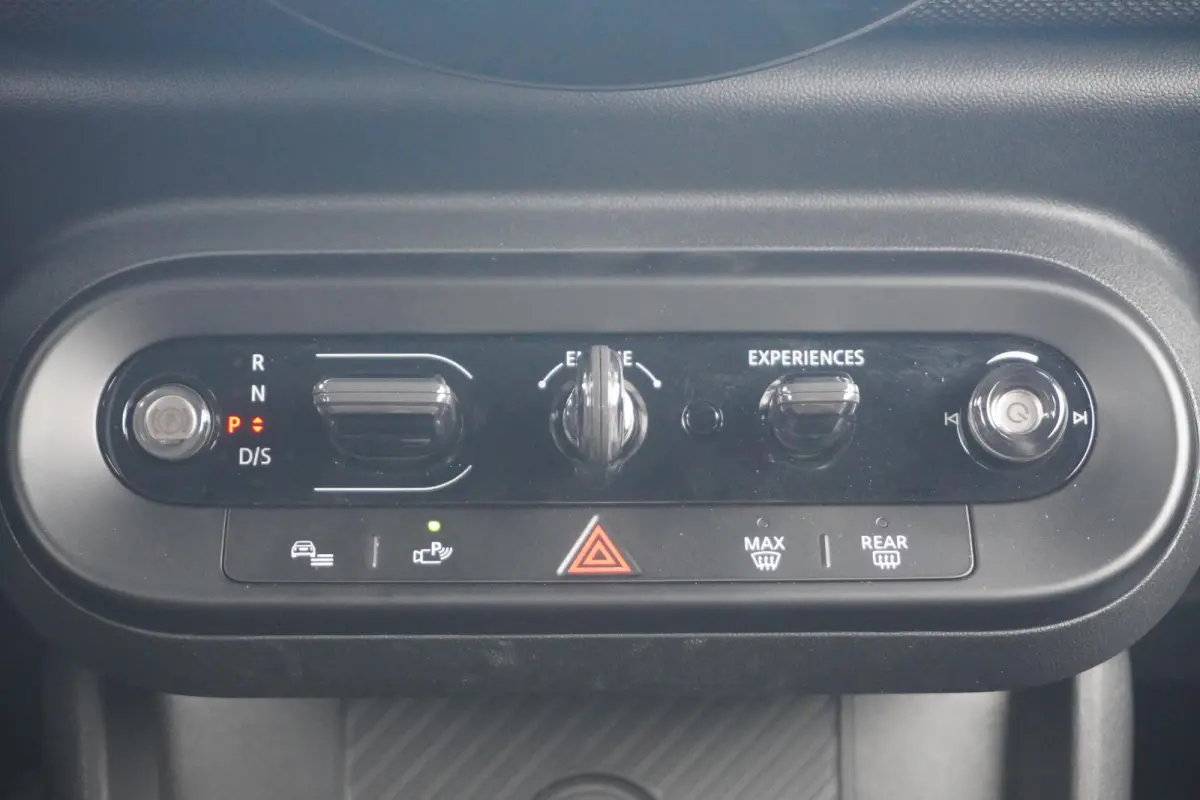 C | John Cooper Works Uitvoering | Pakket XL | Harman Kardon | Memorystoelen | Driving Assistant Plus | Stoel & Stuurverwarming | 360 Graden Camera