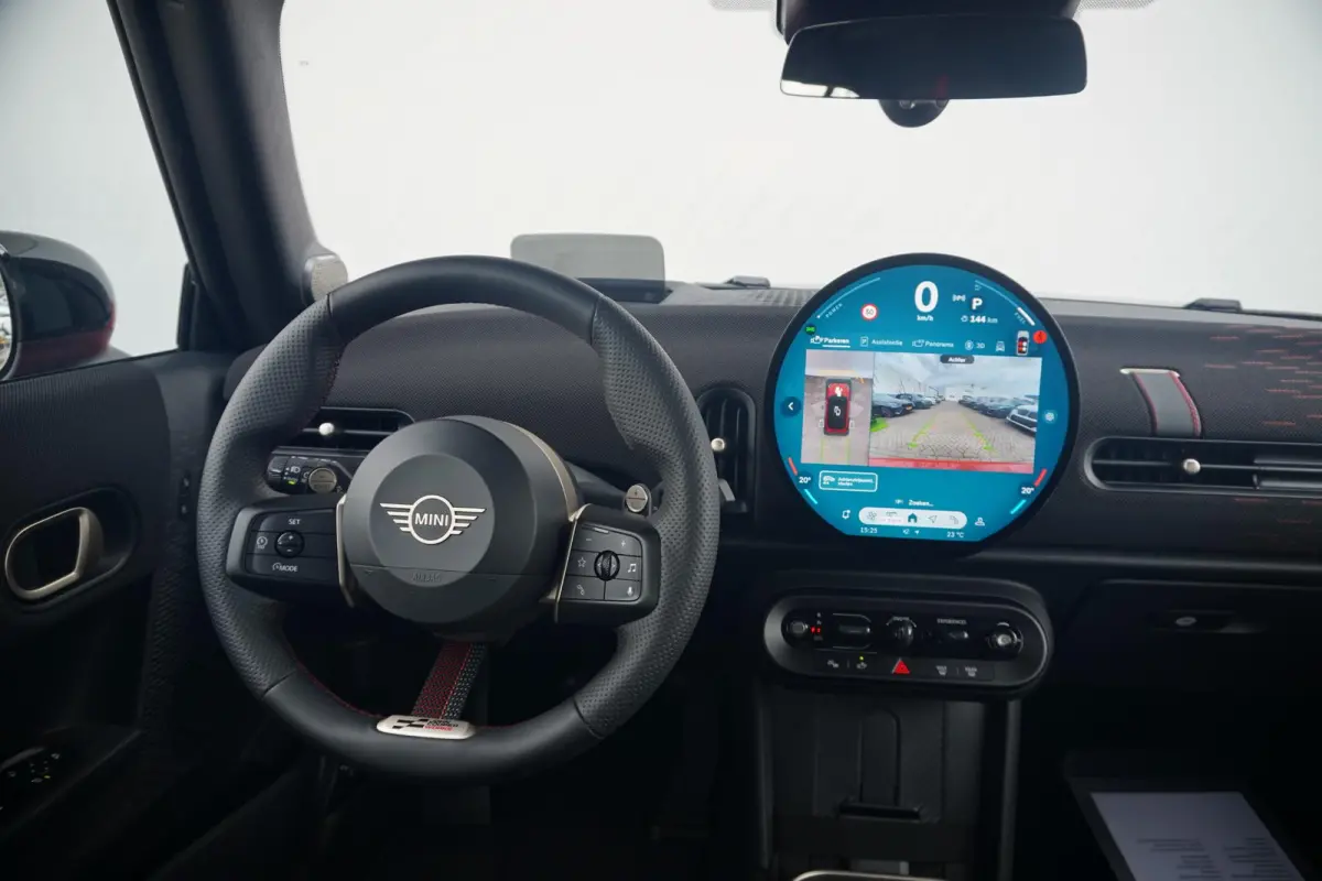 C | John Cooper Works Uitvoering | Pakket XL | Harman Kardon | Memorystoelen | Driving Assistant Plus | Stoel & Stuurverwarming | 360 Graden Camera