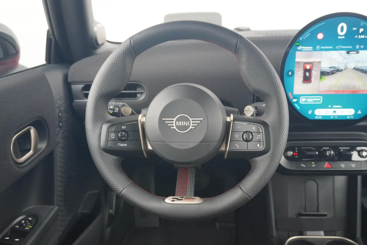 C | John Cooper Works Uitvoering | Pakket XL | Harman Kardon | Memorystoelen | Driving Assistant Plus | Stoel & Stuurverwarming | 360 Graden Camera