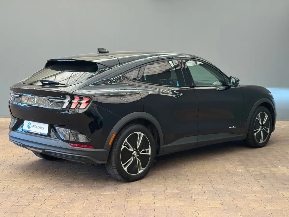 RWD 75 kWh Panorama Dak | Camera Rondom | B&O audio | Parkeersensoren Rondom | Lederen Bekleding | Elek. Stoelen | Digitaal Dashboard | Navigatie | LED | Apple Carplay/Android Auto|telefooni