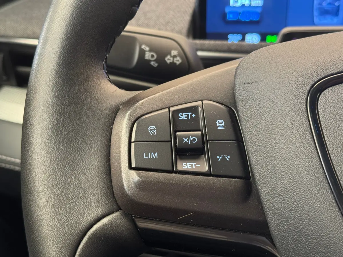 RWD 75 kWh Panorama Dak | Camera Rondom | B&O audio | Parkeersensoren Rondom | Lederen Bekleding | Elek. Stoelen | Digitaal Dashboard | Navigatie | LED | Apple Carplay/Android Auto|telefooni