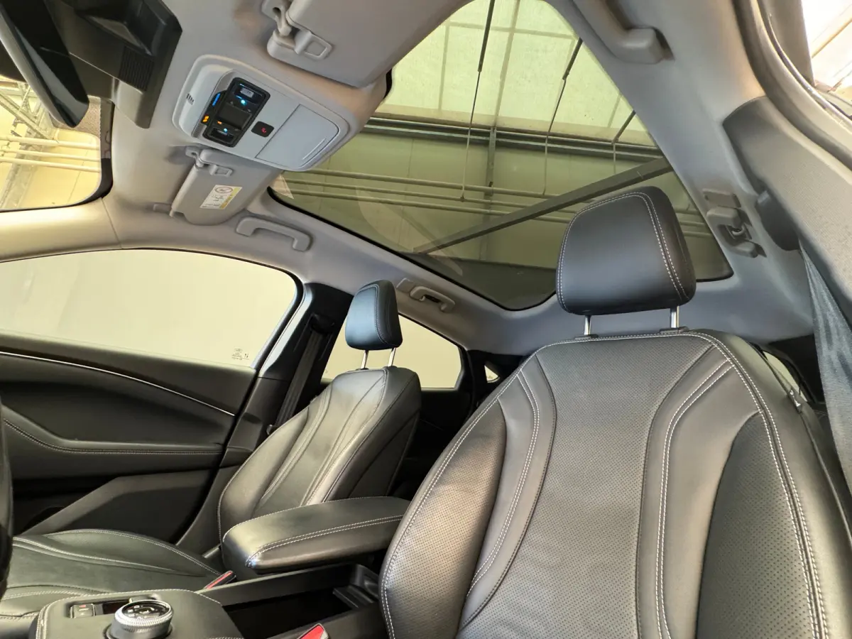 RWD 75 kWh Panorama Dak | Camera Rondom | B&O audio | Parkeersensoren Rondom | Lederen Bekleding | Elek. Stoelen | Digitaal Dashboard | Navigatie | LED | Apple Carplay/Android Auto|telefooni