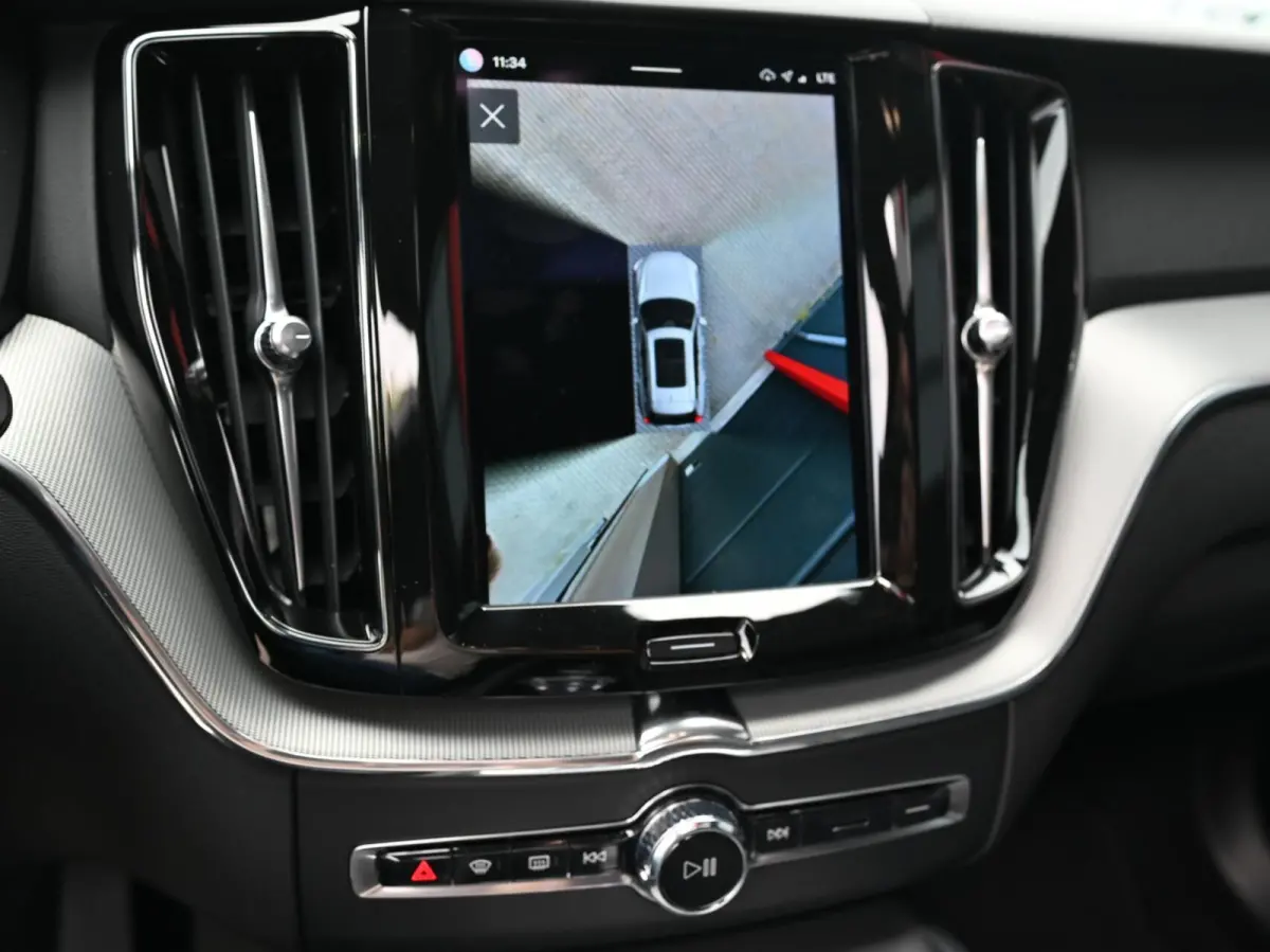 2.0 T6 R-Design AWD 398PK Long Range | Pano | Orrefors | 360 | Harmon Kardon | Keyless | ACC | Stoelverwarming voor+achter | Memory | Leder | Carplay | Trekhaak | Stuurwielverwarming | Digit