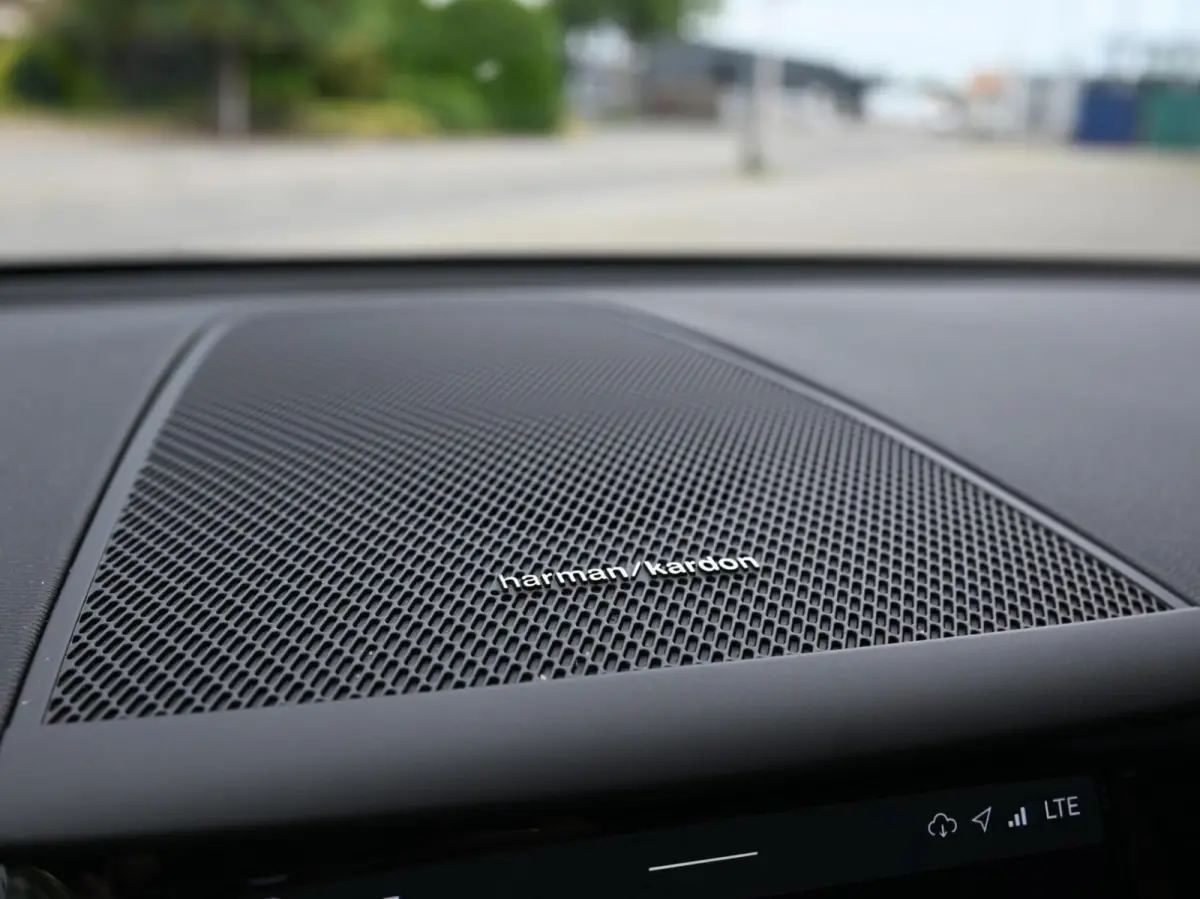 2.0 T6 R-Design AWD 398PK Long Range | Pano | Orrefors | 360 | Harmon Kardon | Keyless | ACC | Stoelverwarming voor+achter | Memory | Leder | Carplay | Trekhaak | Stuurwielverwarming | Digit