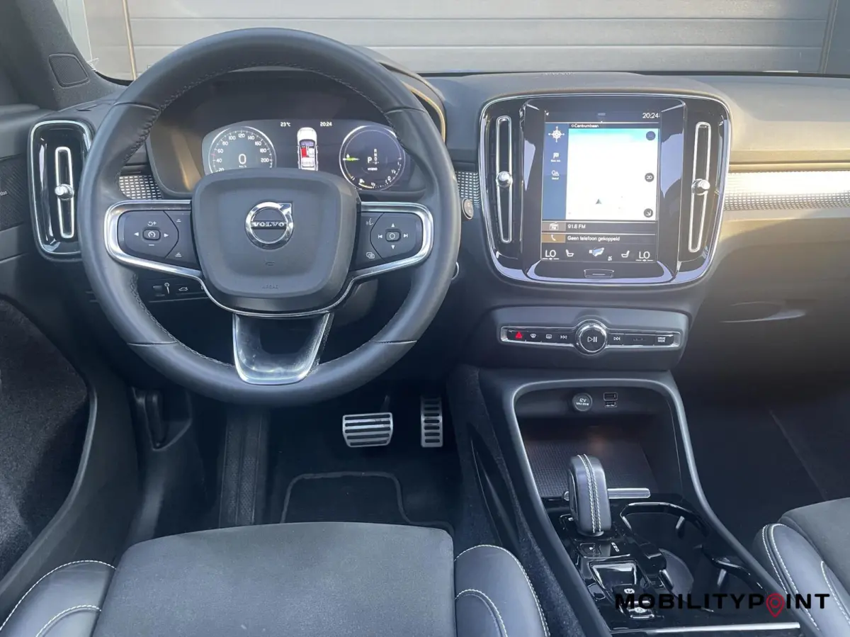 1.5 T5 R-Design 262PK|Pano|H&K|Carplay|