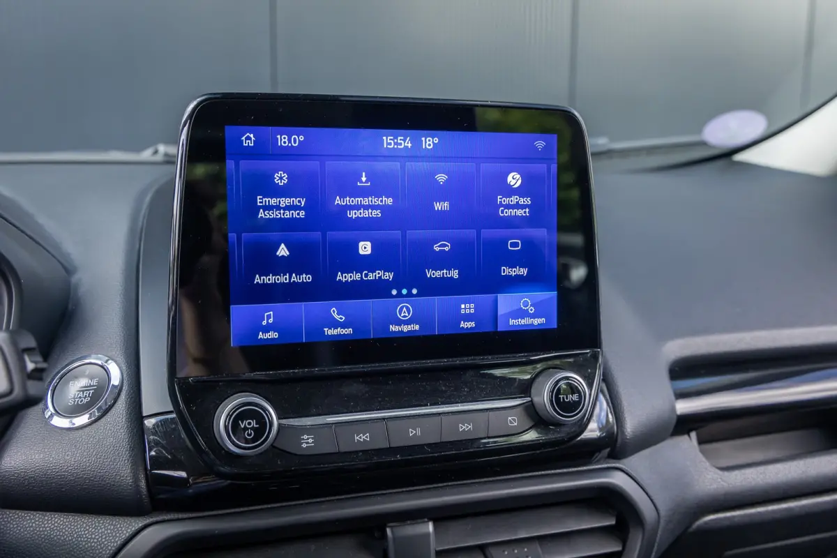 1.0 EcoBoost Titanium | All seazon banden | Trekhaak | Navigatie incl. bluetooth | Half leder | Apple carplay / andriod auto