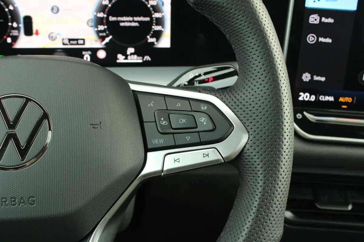 1.5 eHybrid 272pk DSG R-Line Edition | Trekhaak | Panoramadak | Dodehoek Assist | Stoel-/Achterbank & Voorruit Verwarming