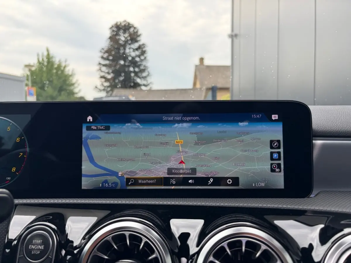 A 200 AMG Nightpakket Pano Leder Sfeerlicht Camera Memory NL-auto