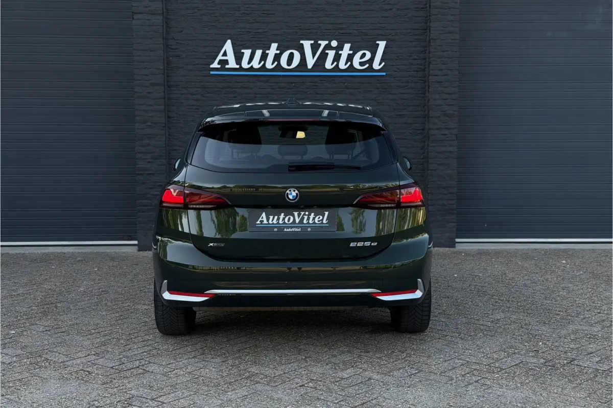 225e xDrive | Sportleder | M-Stuurwiel | Camera | Carplay