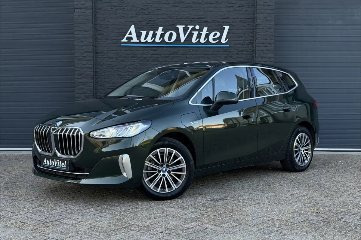225e xDrive | Sportleder | M-Stuurwiel | Camera | Carplay