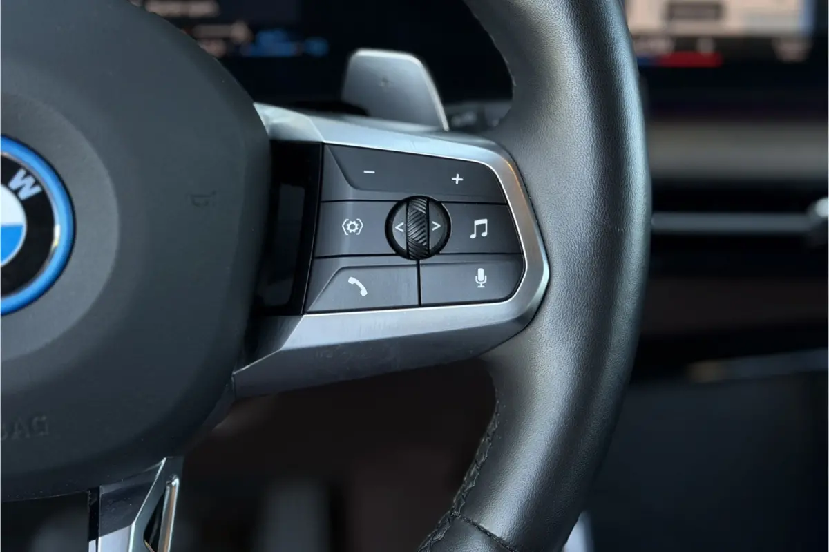 225e xDrive | Sportleder | M-Stuurwiel | Camera | Carplay