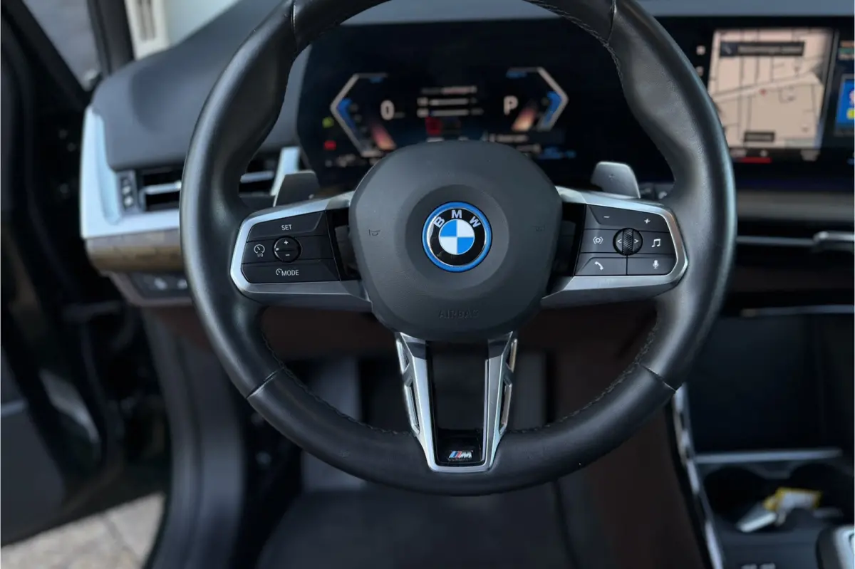 225e xDrive | Sportleder | M-Stuurwiel | Camera | Carplay