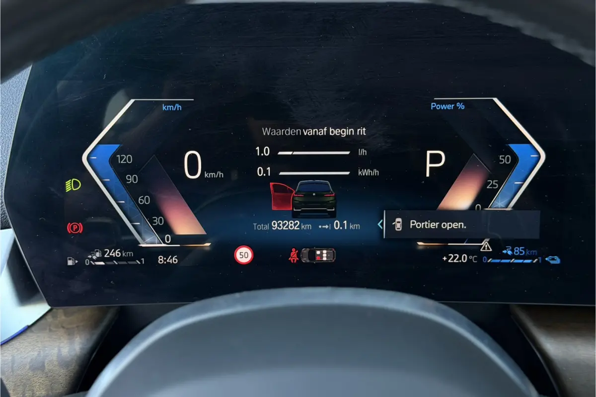 225e xDrive | Sportleder | M-Stuurwiel | Camera | Carplay