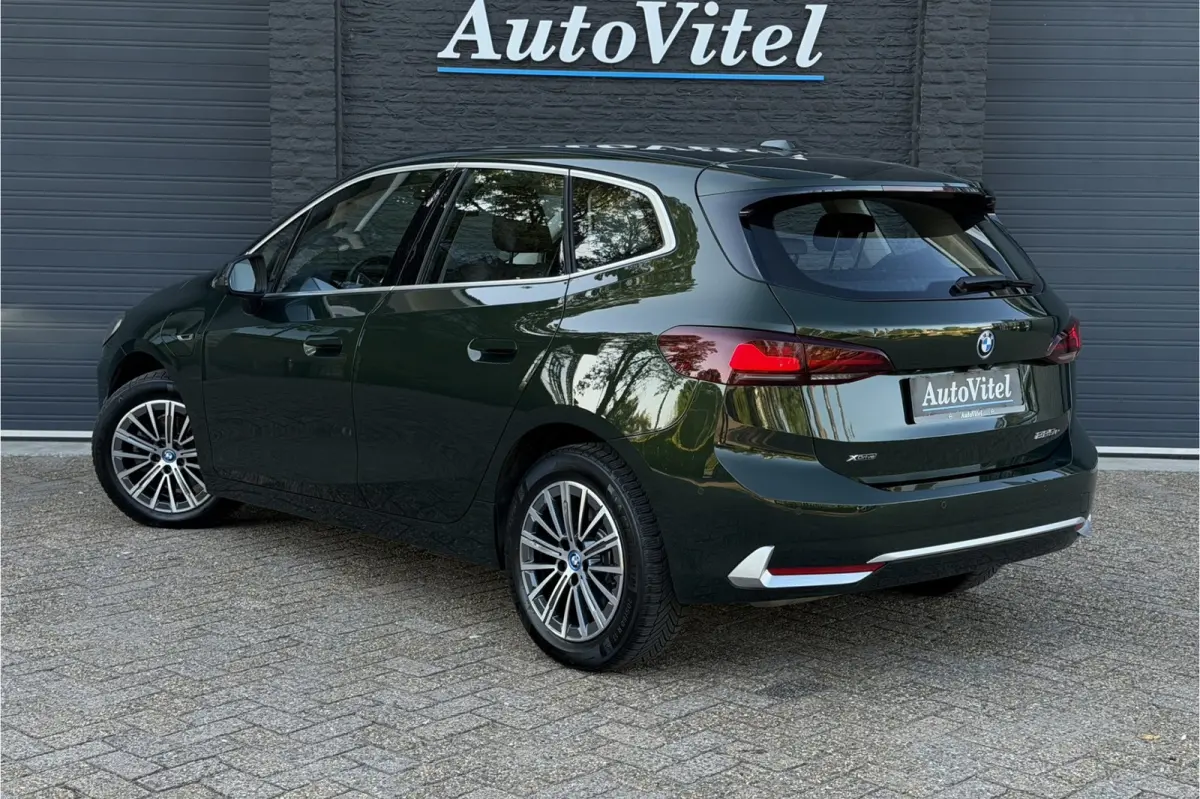 225e xDrive | Sportleder | M-Stuurwiel | Camera | Carplay