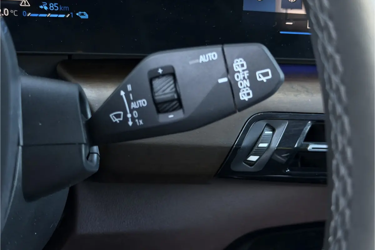 225e xDrive | Sportleder | M-Stuurwiel | Camera | Carplay