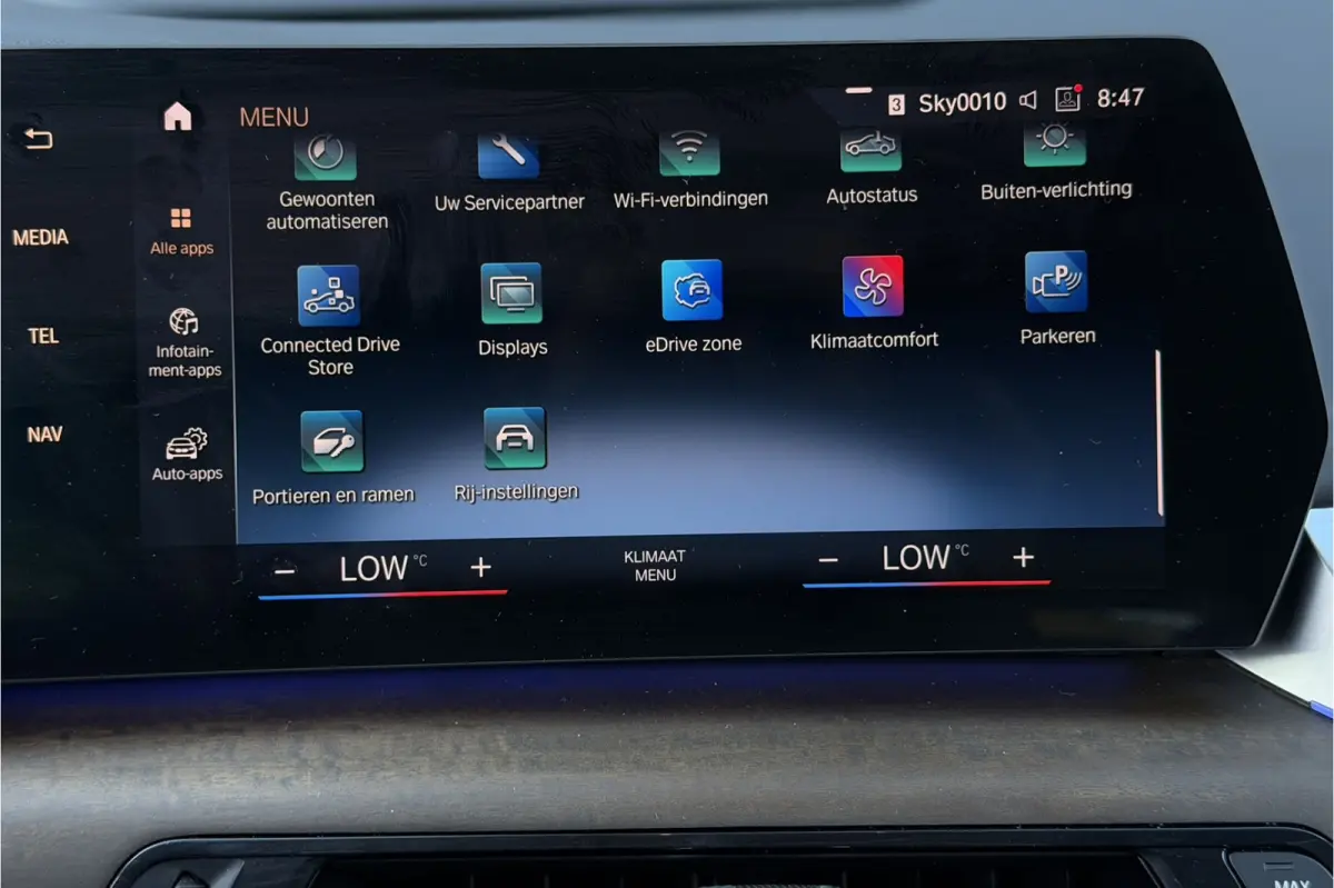 225e xDrive | Sportleder | M-Stuurwiel | Camera | Carplay