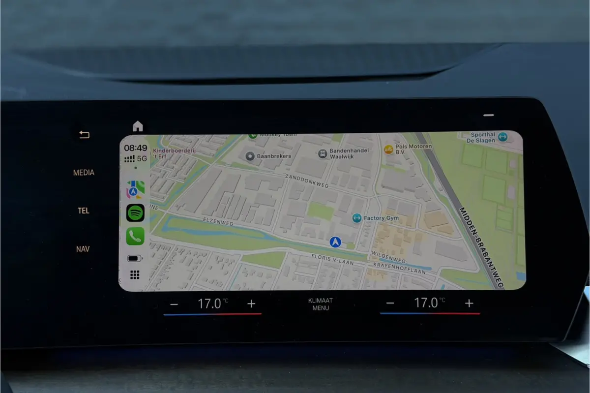 225e xDrive | Sportleder | M-Stuurwiel | Camera | Carplay