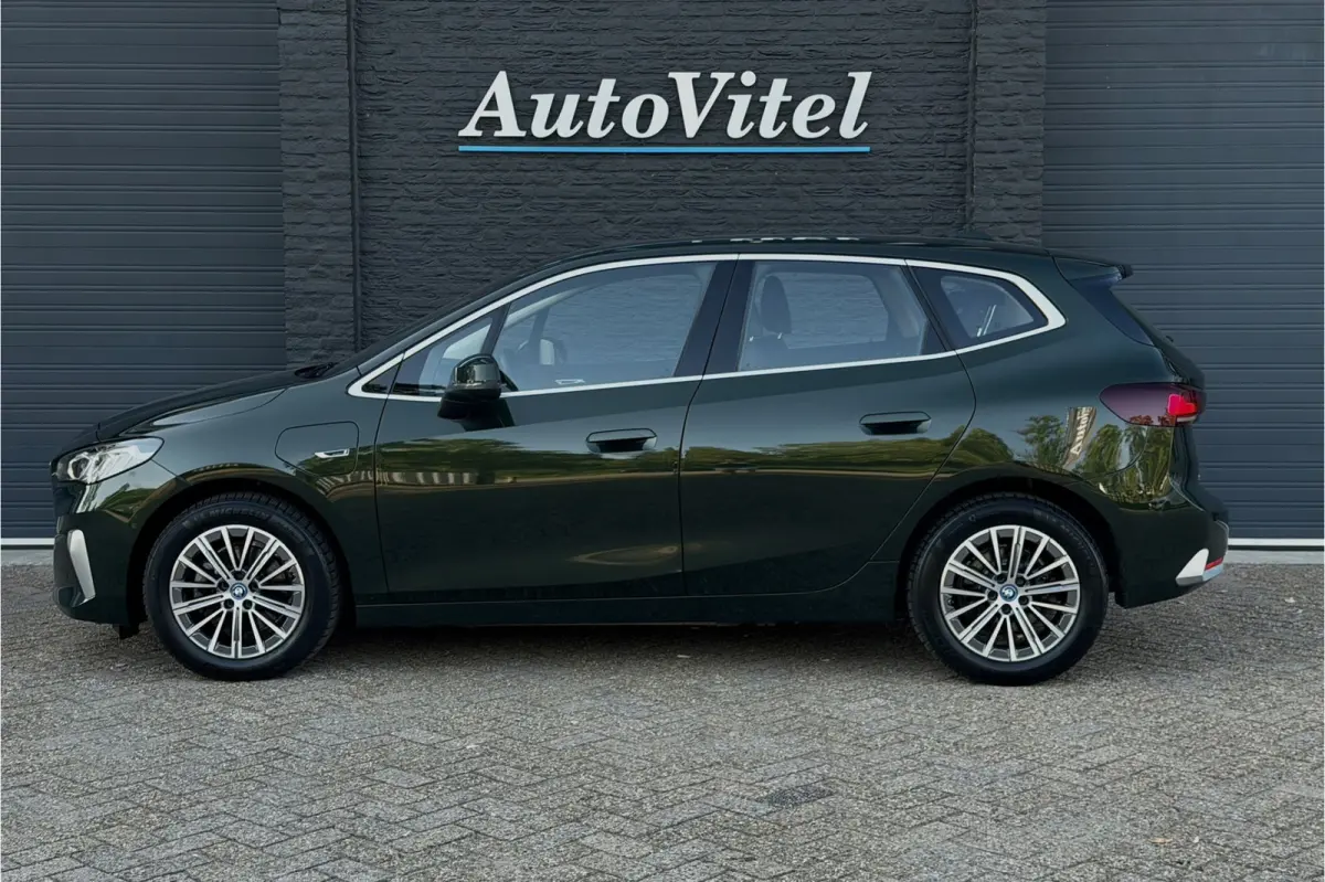 225e xDrive | Sportleder | M-Stuurwiel | Camera | Carplay