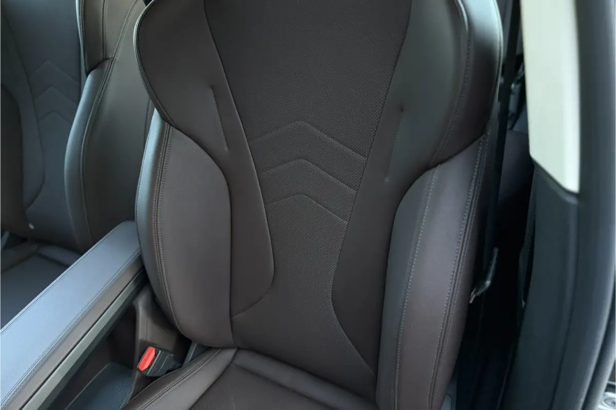 225e xDrive | Sportleder | M-Stuurwiel | Camera | Carplay