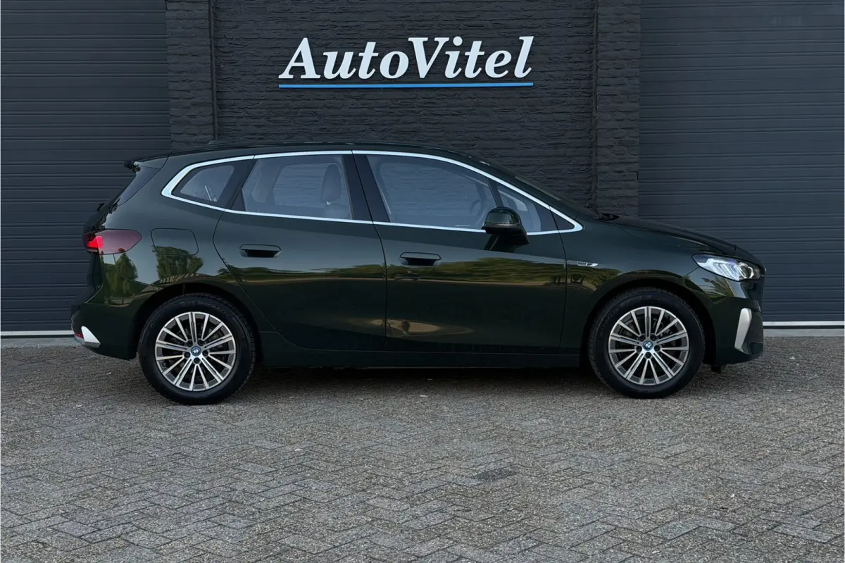 225e xDrive | Sportleder | M-Stuurwiel | Camera | Carplay