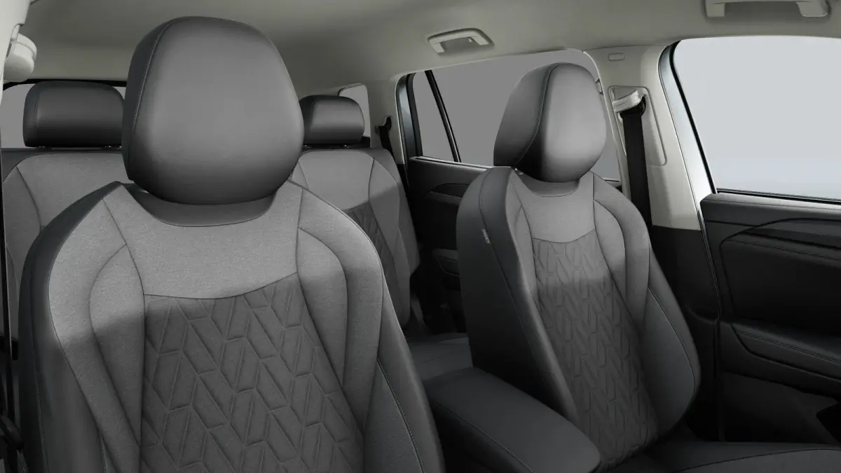 Life Edition | 'App-Connect' draadloze smartphone integratie | Automatische afstandsregeling (Adaptive Cruise Control) | Buitenspiegels elektrisch instel-, verwarm- en inklapbaar