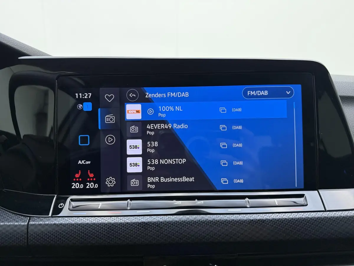 1.0 eTSI Life Business | Apple Carplay / Android Auto | Lichtmetalen Velgen | Adap. Cruise | Privacy Glass | Parkeersensoren |