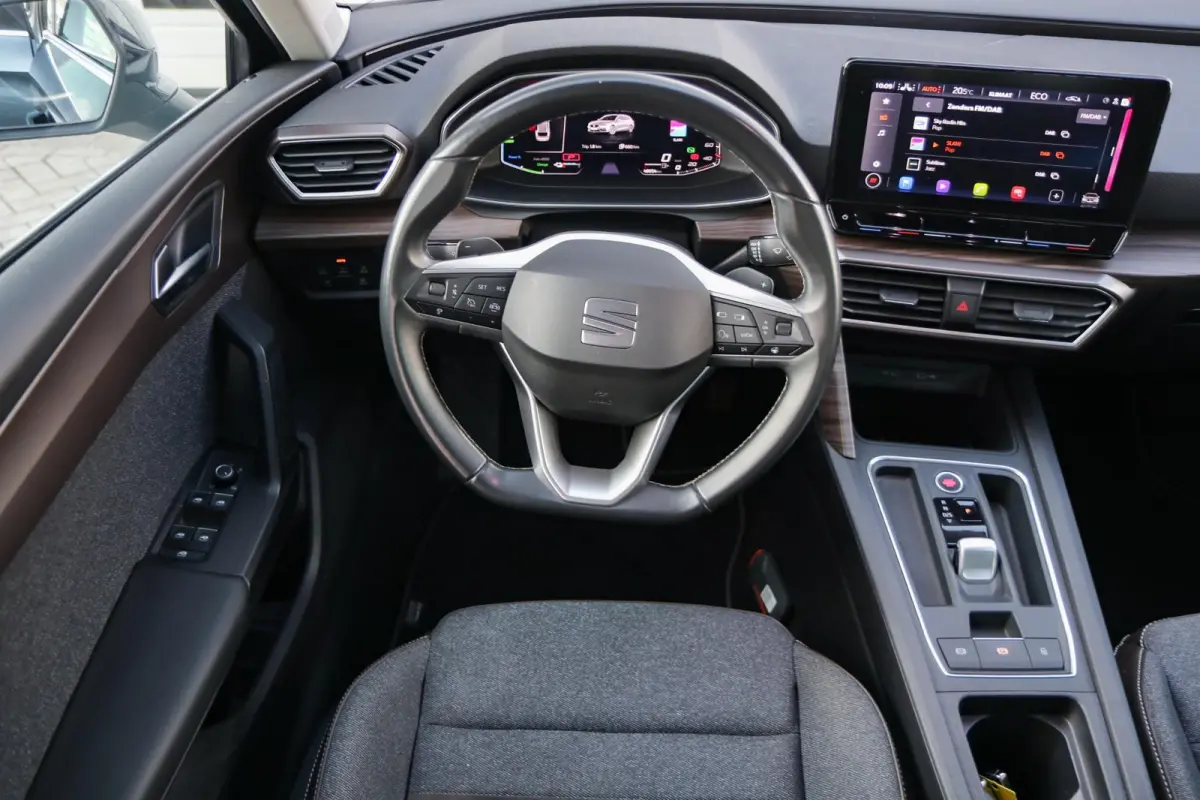 1.4 TSI eHybrid 204pk PHEV Ecellence | SoH 95% | Navigatie | Full Link | Achteruitrijcamera | Stoelverwarming