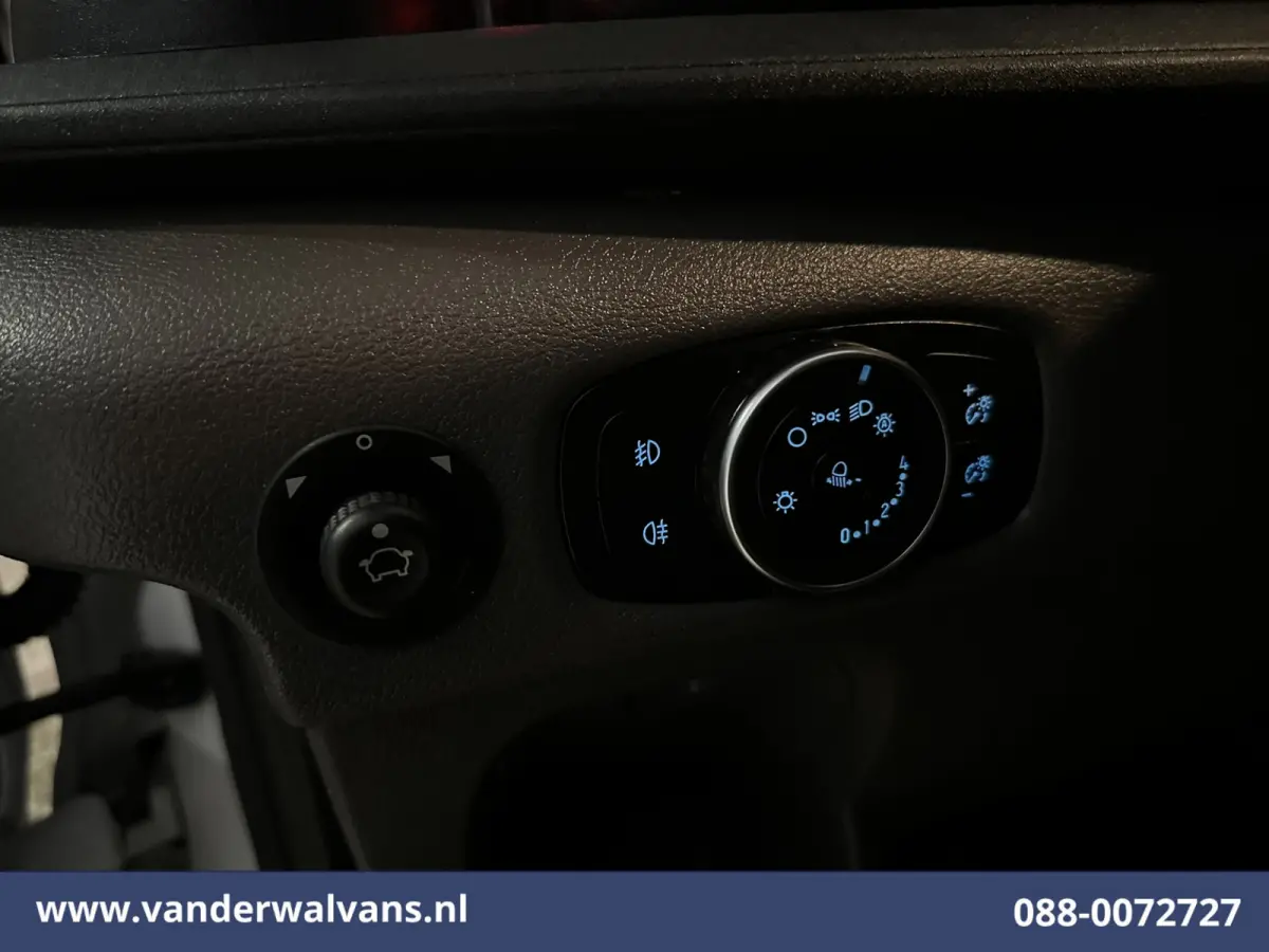 2.0 TDCI 161pk Bakwagen Laadklep Euro6 Airco | Cruisecontrol | Verwarmde voorruit Bijrijdersbank, 1040kg laadvermogen, zijdeur mogelijk 1750 ex btw meerprijs