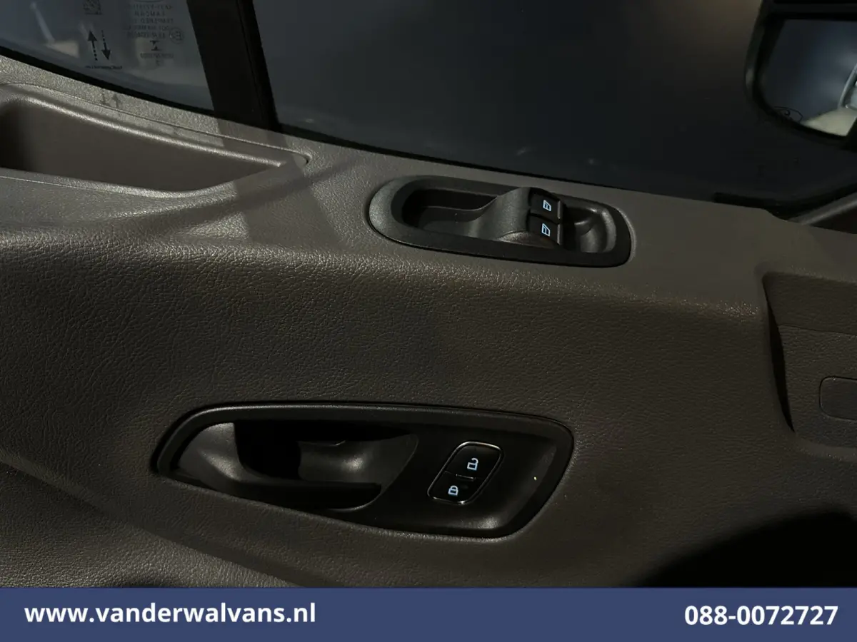 2.0 TDCI 161pk Bakwagen Laadklep Euro6 Airco | Cruisecontrol | Verwarmde voorruit Bijrijdersbank, 1040kg laadvermogen, zijdeur mogelijk 1750 ex btw meerprijs