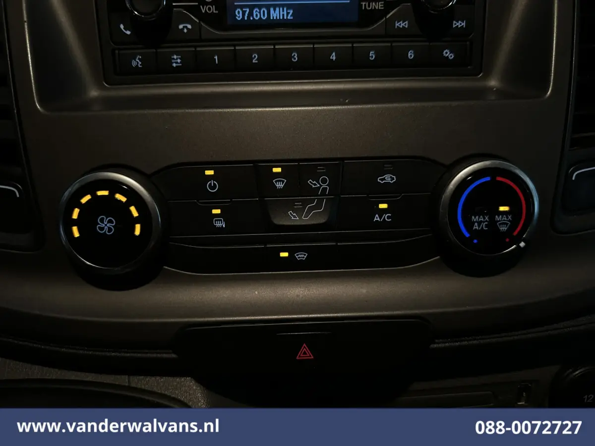 2.0 TDCI 161pk Bakwagen Laadklep Euro6 Airco | Cruisecontrol | Verwarmde voorruit Bijrijdersbank, 1040kg laadvermogen, zijdeur mogelijk 1750 ex btw meerprijs