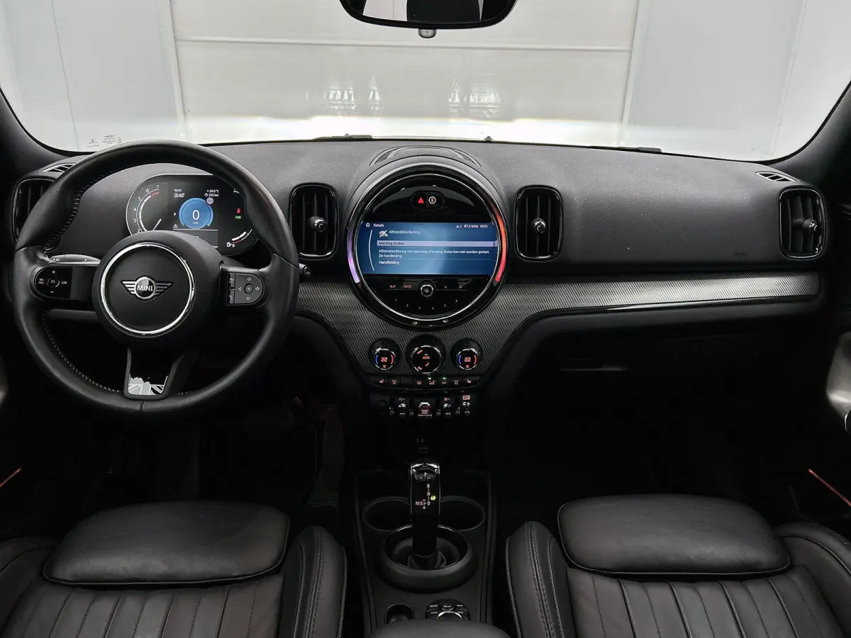 1.5 Cooper MINI Yours | PANORAMADAK | LEER | CAMERA | NAVIGATIE | STOEL-STUURWIELVERWARMING