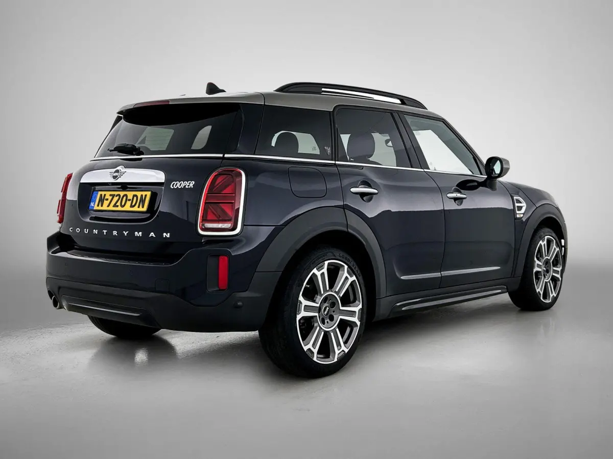 1.5 Cooper MINI Yours | PANORAMADAK | LEER | CAMERA | NAVIGATIE | STOEL-STUURWIELVERWARMING