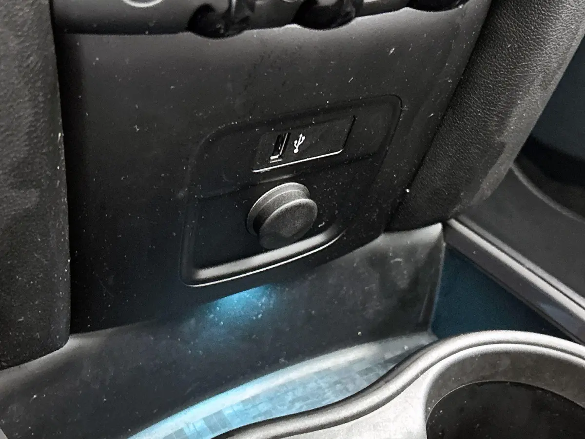 1.5 Cooper MINI Yours | PANORAMADAK | LEER | CAMERA | NAVIGATIE | STOEL-STUURWIELVERWARMING