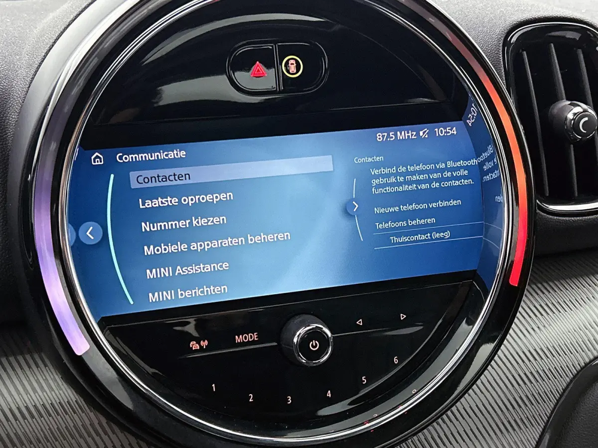 1.5 Cooper MINI Yours | PANORAMADAK | LEER | CAMERA | NAVIGATIE | STOEL-STUURWIELVERWARMING
