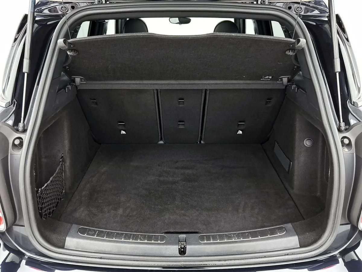1.5 Cooper MINI Yours | PANORAMADAK | LEER | CAMERA | NAVIGATIE | STOEL-STUURWIELVERWARMING