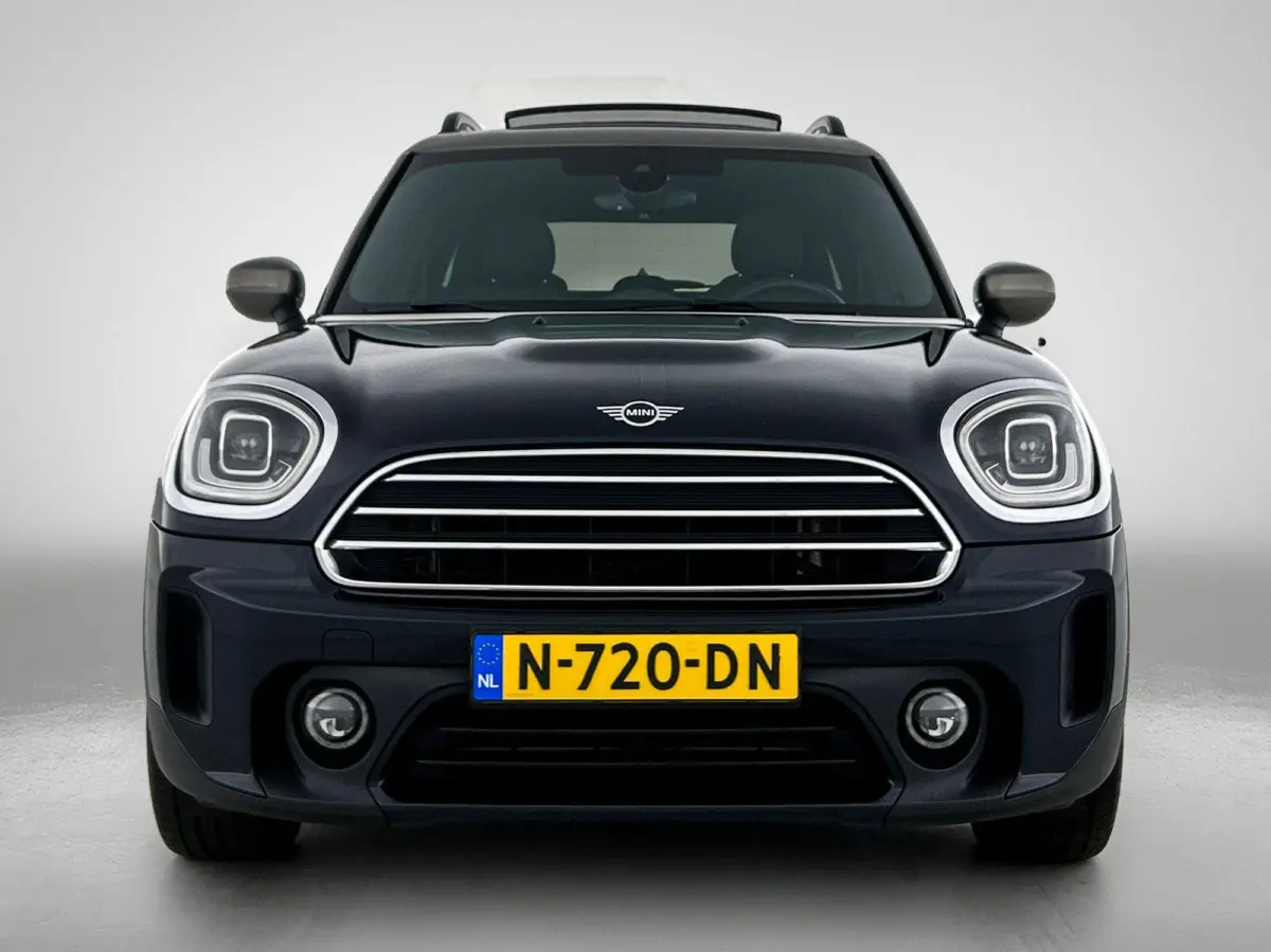 1.5 Cooper MINI Yours | PANORAMADAK | LEER | CAMERA | NAVIGATIE | STOEL-STUURWIELVERWARMING