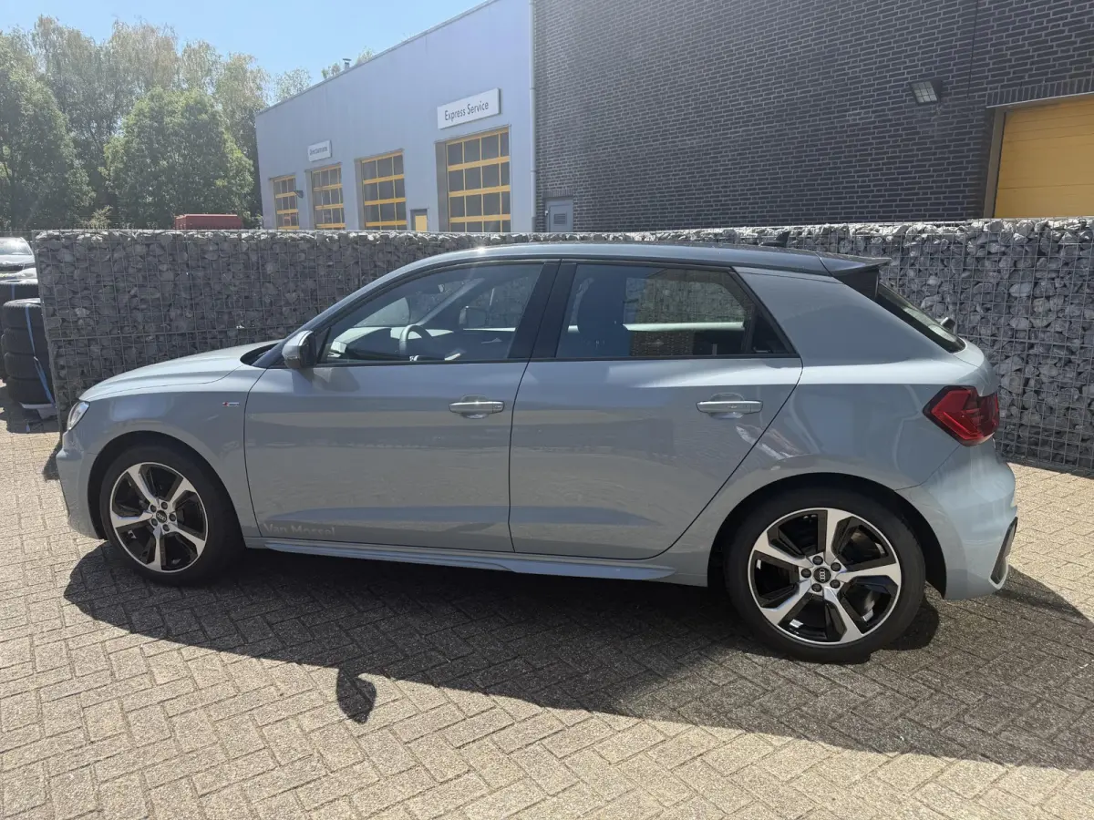 25 TFSI S edition 95 PK | S-Line | Climate Control | Cruise Control | Apple Carplay & Android Auto | Parkeersensoren achter | Lichtmetalenvelgen |