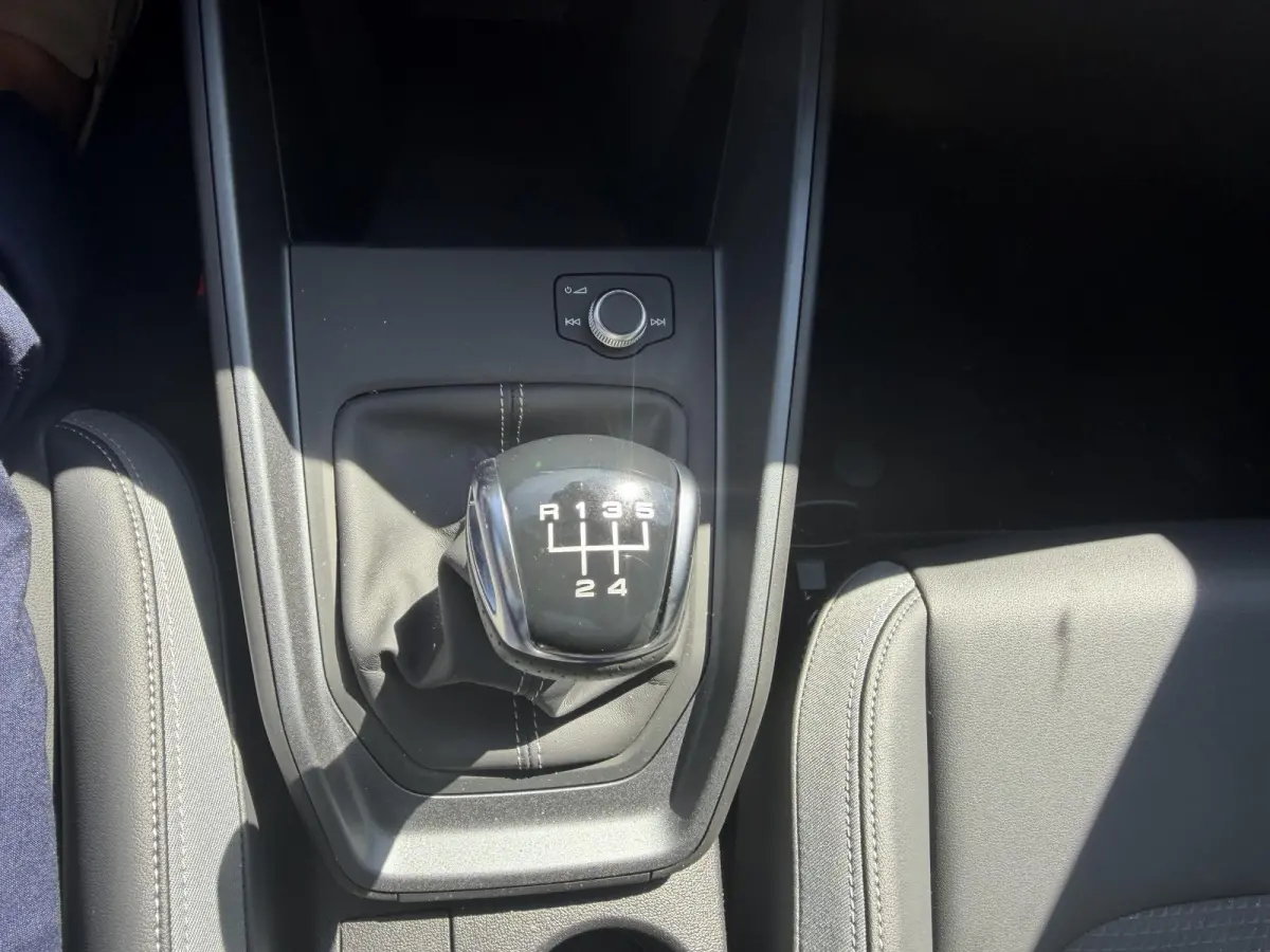 25 TFSI S edition 95 PK | S-Line | Climate Control | Cruise Control | Apple Carplay & Android Auto | Parkeersensoren achter | Lichtmetalenvelgen |