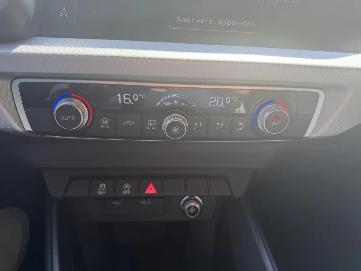 25 TFSI S edition 95 PK | S-Line | Climate Control | Cruise Control | Apple Carplay & Android Auto | Parkeersensoren achter | Lichtmetalenvelgen |